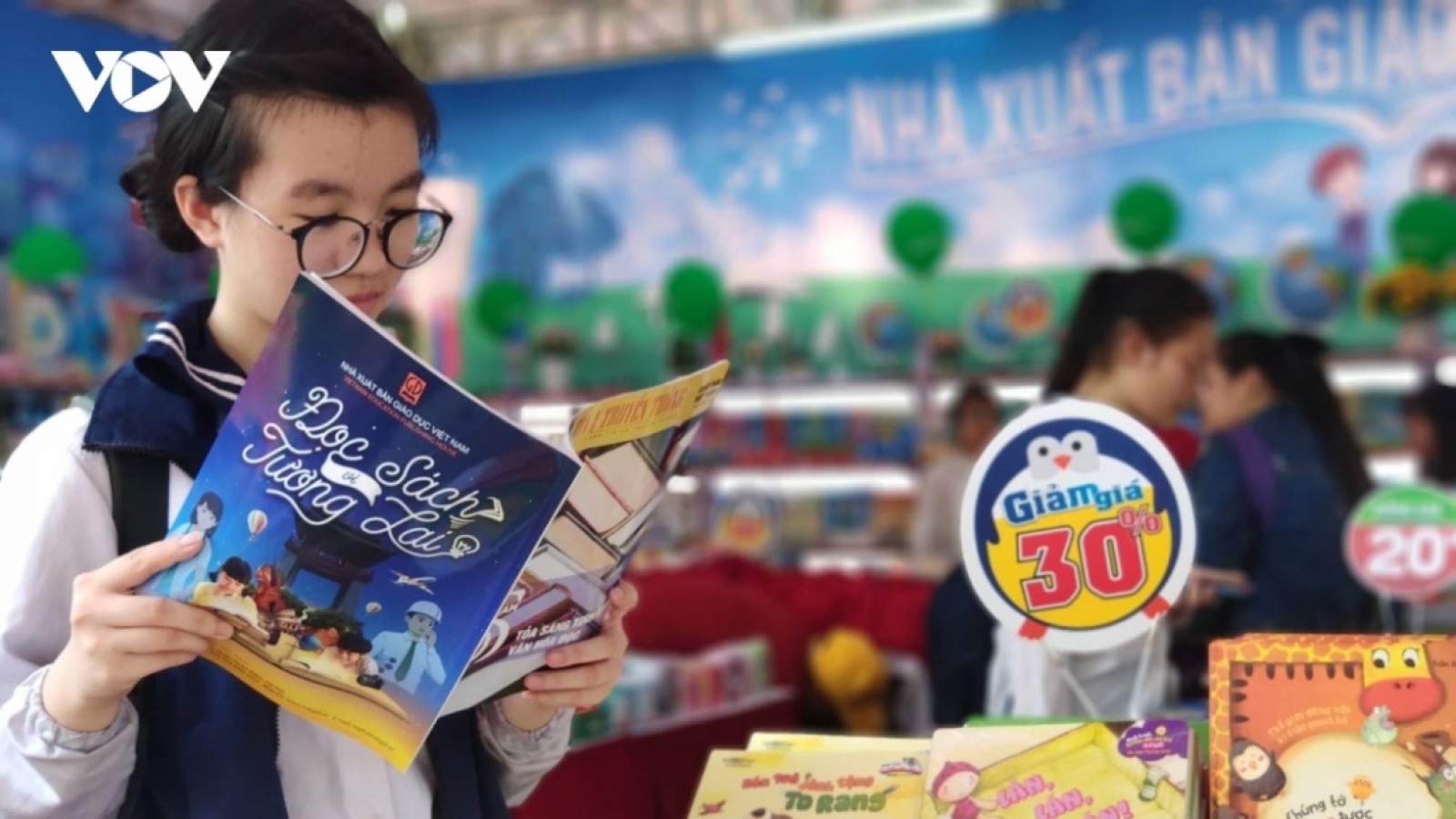 Lộ trình miễn phí sách giáo khoa cho học sinh toàn quốc từ năm học 2029-2030